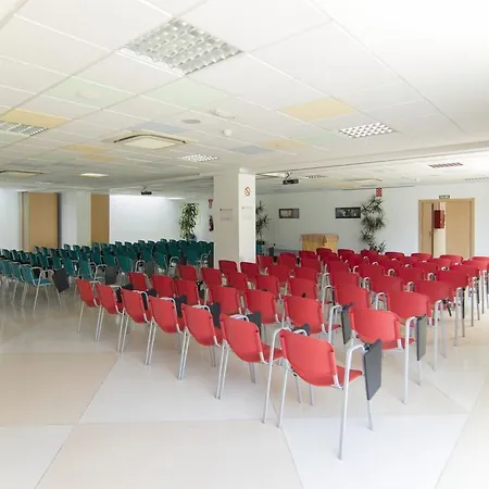 Inturjoven Hostel Τορρεμολίνος
